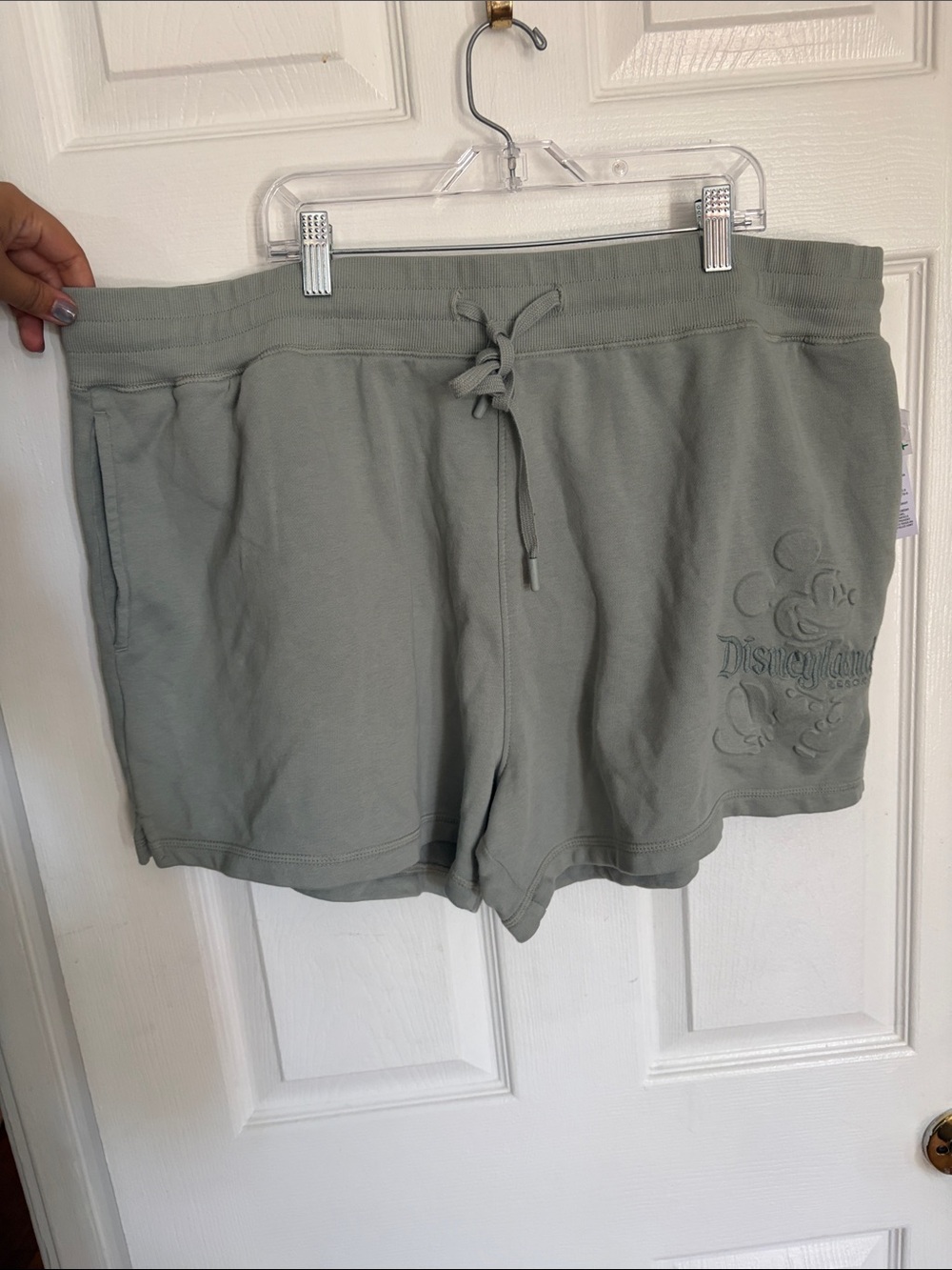 Disneyland Resort Mickey Mouse Olive Green 1X Lounge Shorts Cotton Back Pocket